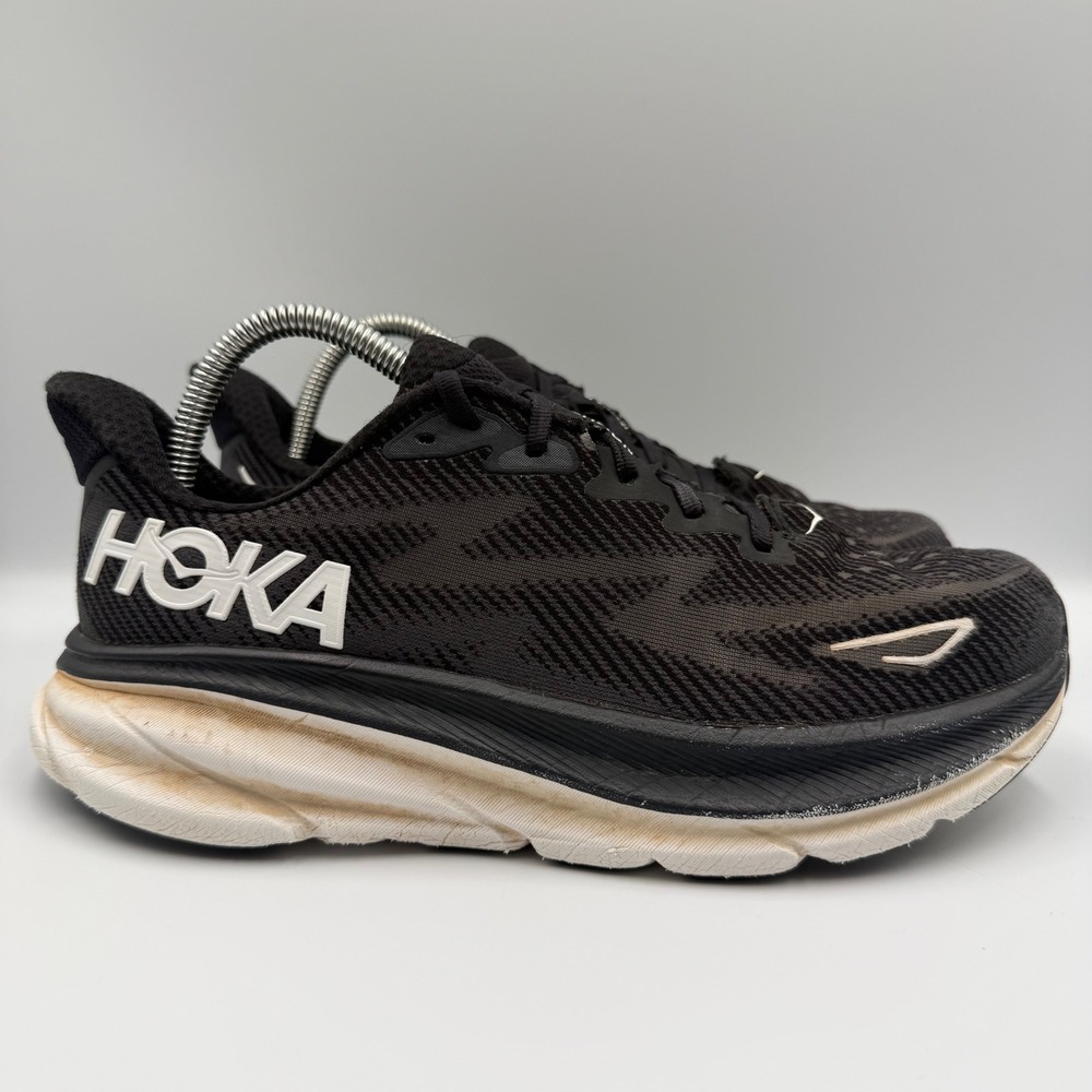 Hoka One One Clifton 9 Womens Size 9 Running Shoes Athletic Sneakers Black